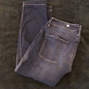 WHBM Straight cropped distressed and back belt detail in loops jeans